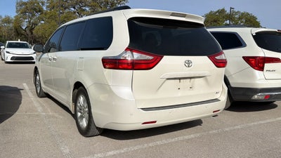 2017 Toyota Sienna XLE 7 Passenger