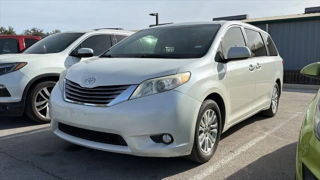 2017 Toyota Sienna XLE 7 Passenger