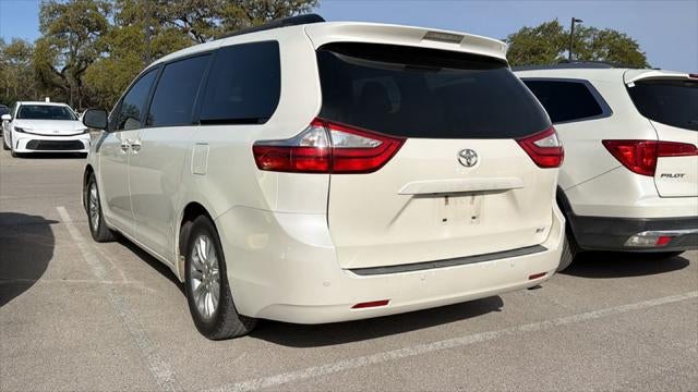 2017 Toyota Sienna XLE 7 Passenger