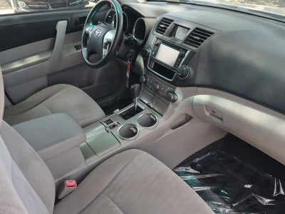 2013 Toyota Highlander Base