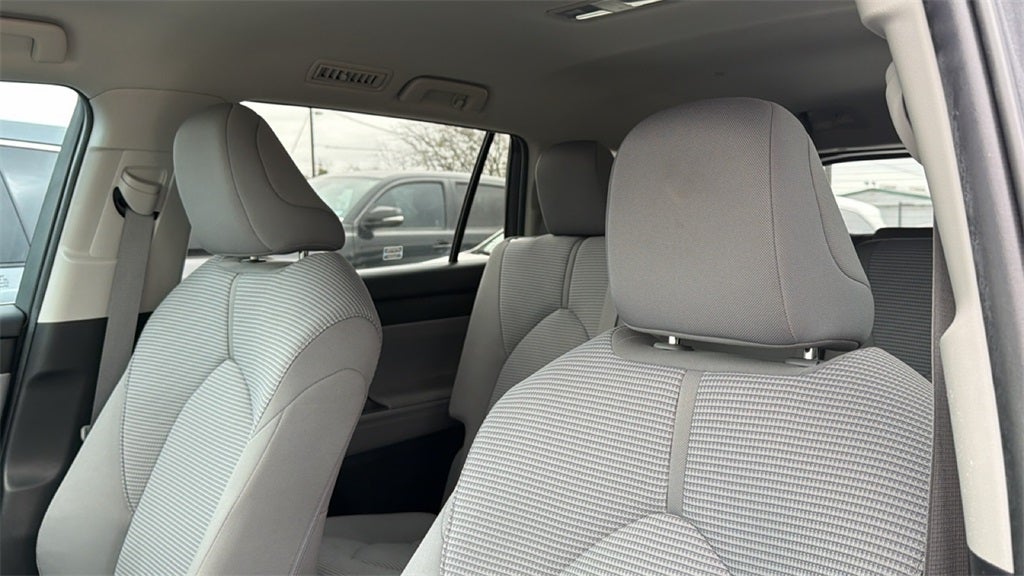 2022 Toyota Highlander Hybrid LE