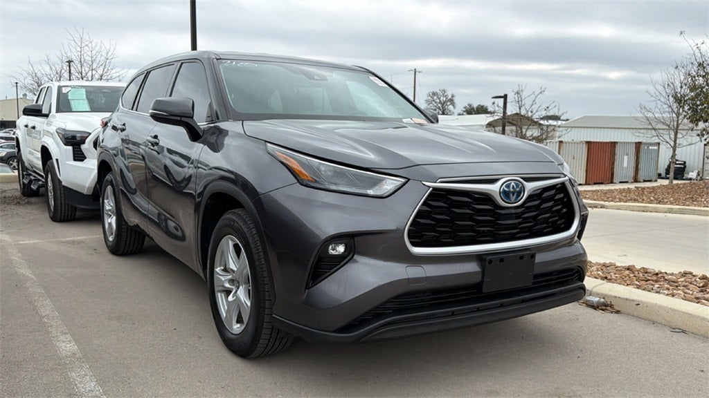 2022 Toyota Highlander Hybrid LE
