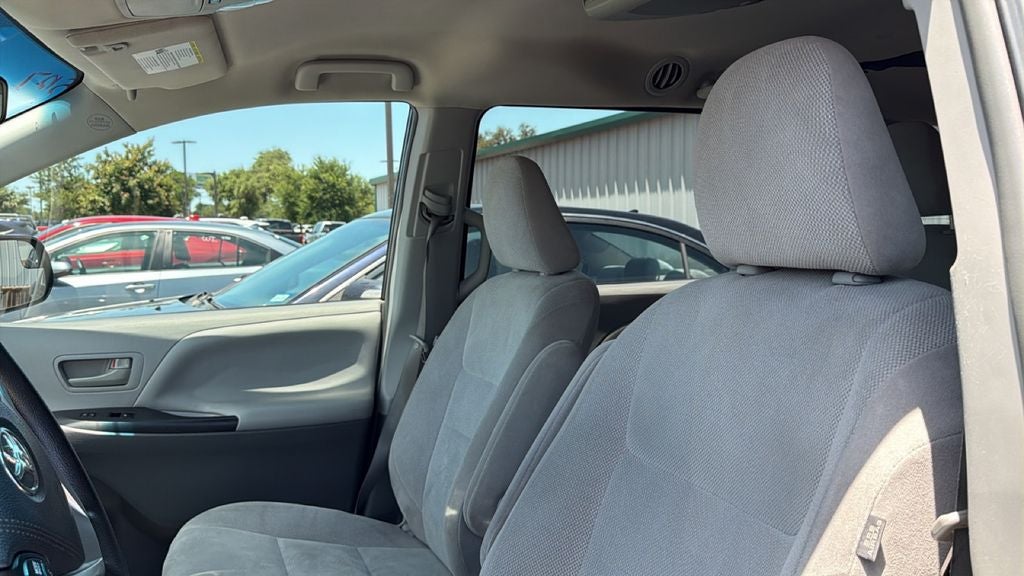 2015 Toyota Sienna L 7 Passenger