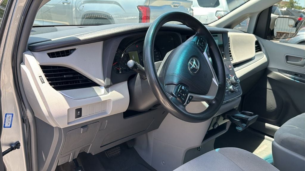 2015 Toyota Sienna L 7 Passenger
