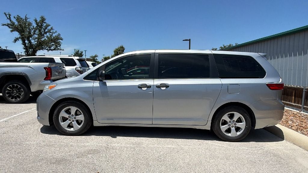 2015 Toyota Sienna L 7 Passenger