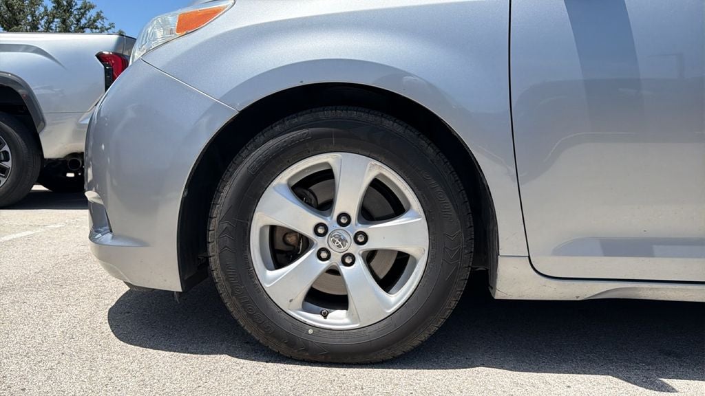 2015 Toyota Sienna L 7 Passenger