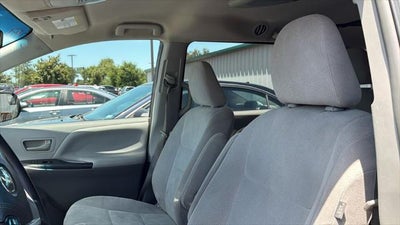 2015 Toyota Sienna L 7 Passenger