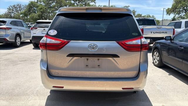 2015 Toyota Sienna L 7 Passenger