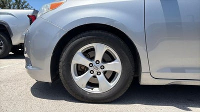 2015 Toyota Sienna L 7 Passenger