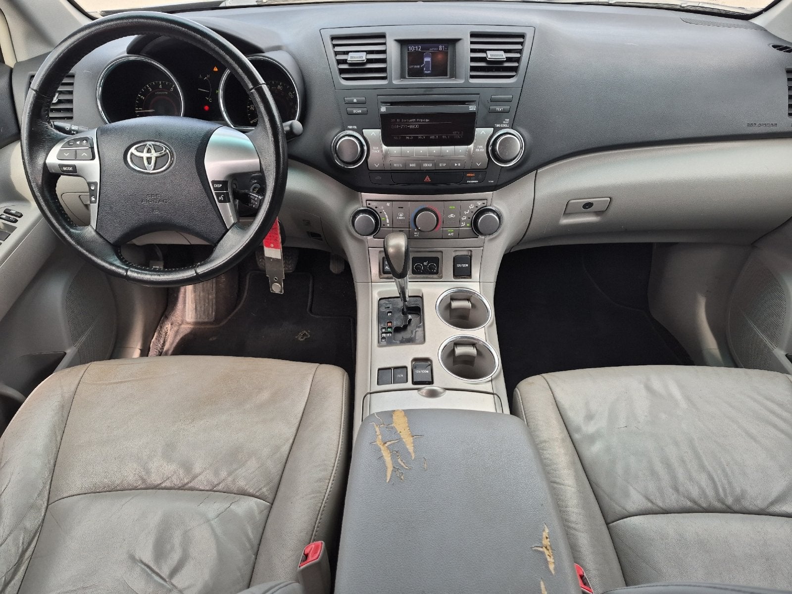 2011 Toyota Highlander SE