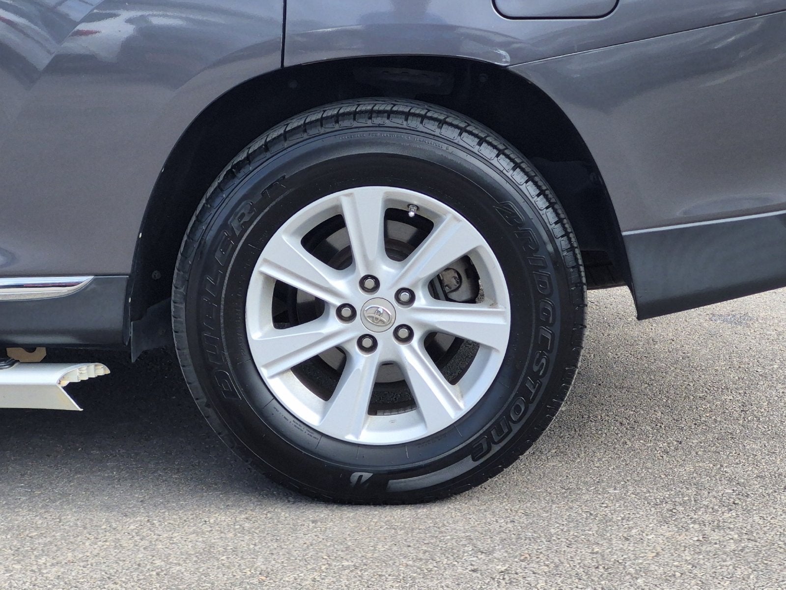 2011 Toyota Highlander SE