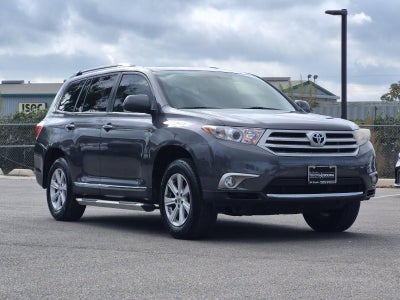 2011 Toyota Highlander SE