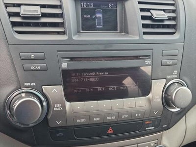 2011 Toyota Highlander SE