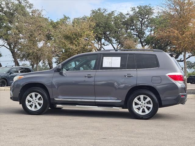 2011 Toyota Highlander SE