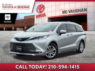 2021 Toyota Sienna Limited 7 Passenger