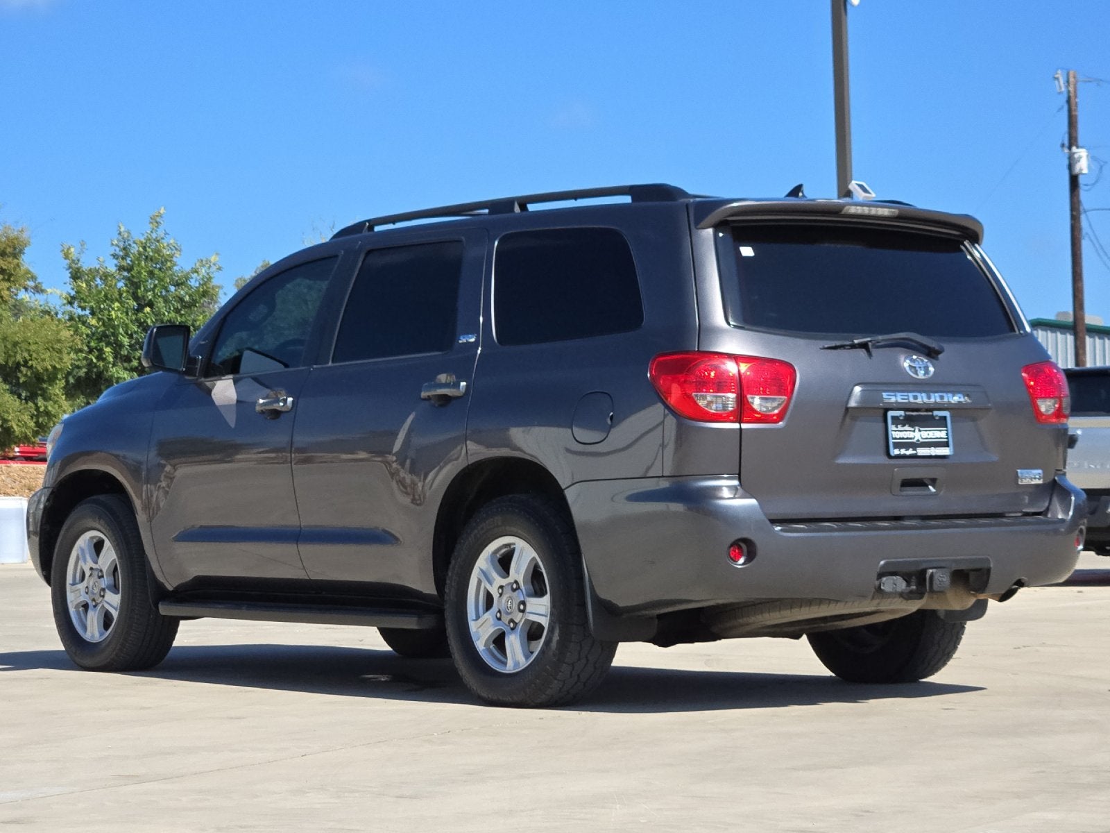 2015 Toyota Sequoia SR5 5.7L