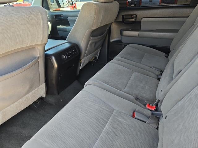 2015 Toyota Sequoia SR5 5.7L