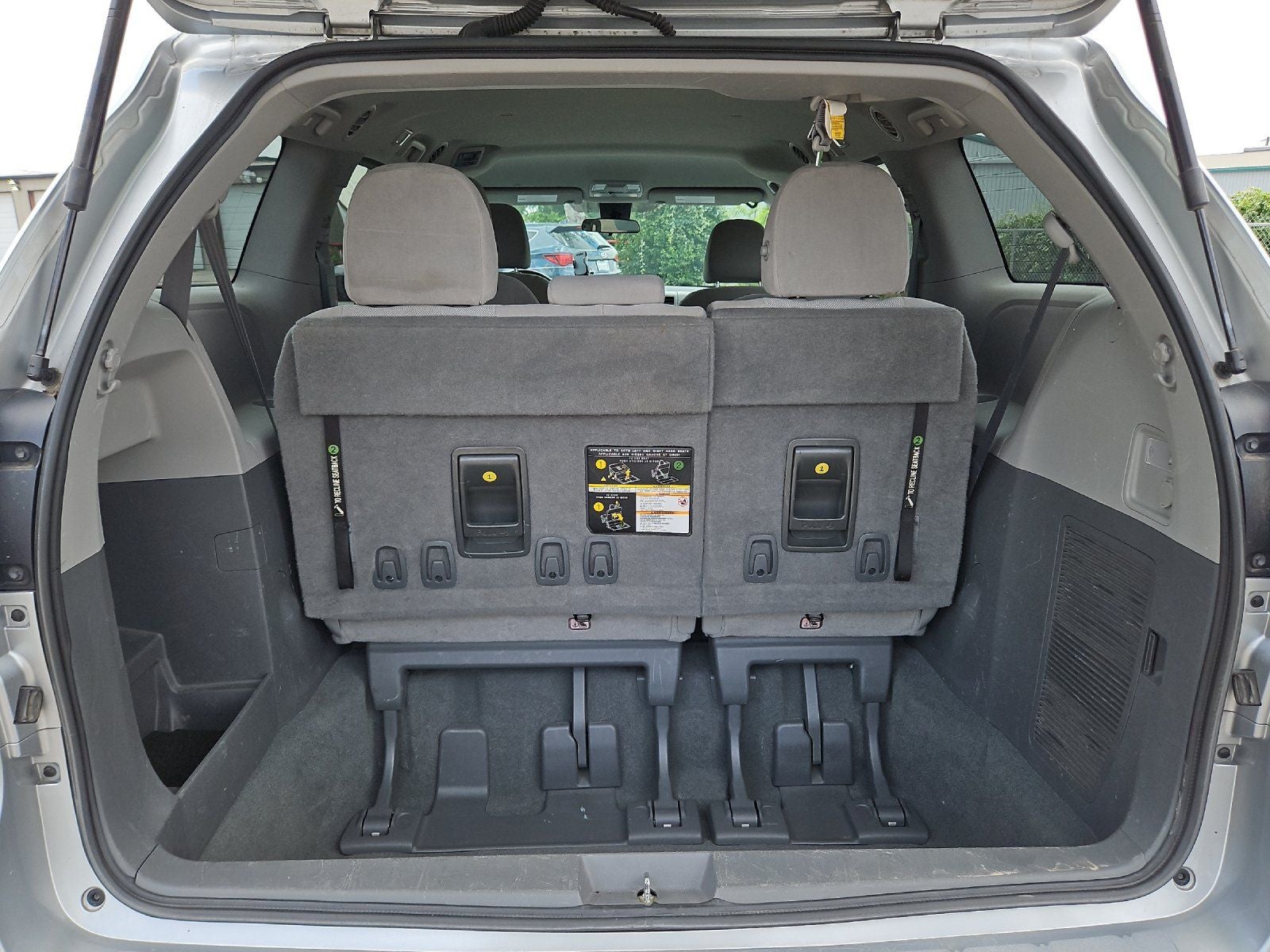 2020 Toyota Sienna L 7 Passenger