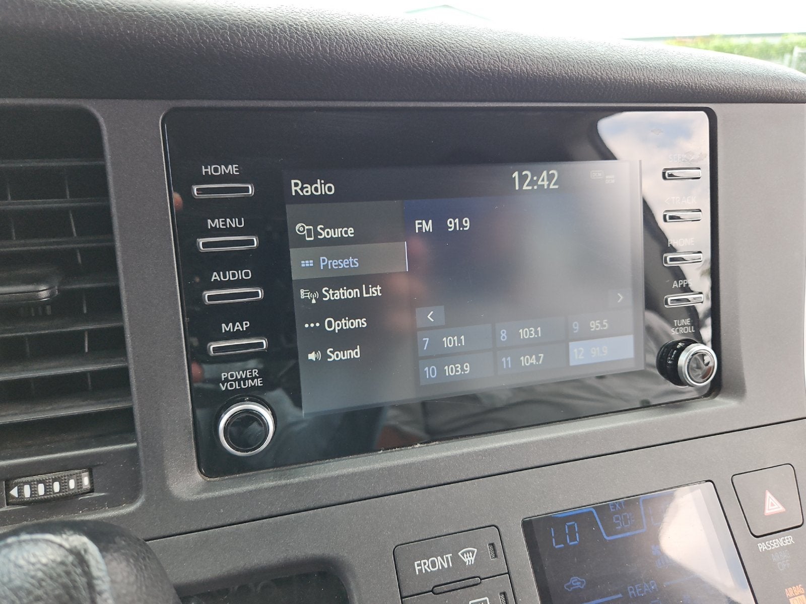 2020 Toyota Sienna L 7 Passenger