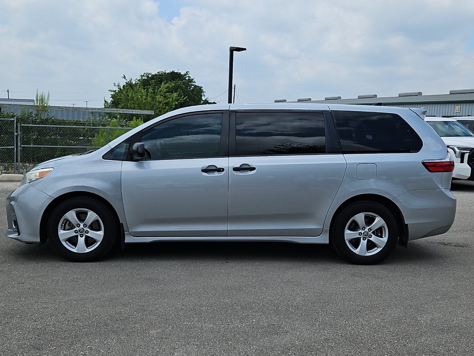 2020 Toyota Sienna L 7 Passenger