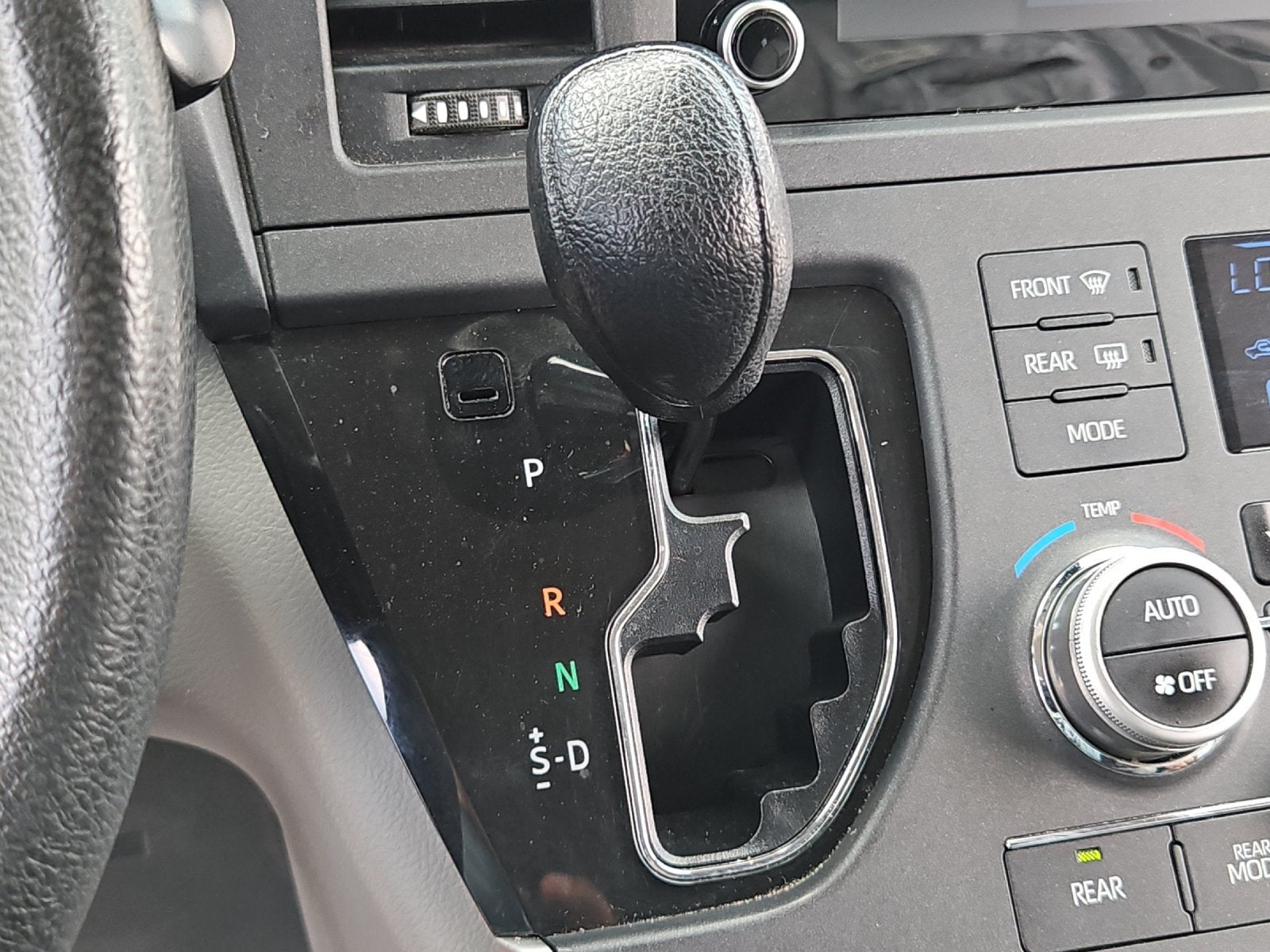 2020 Toyota Sienna L 7 Passenger
