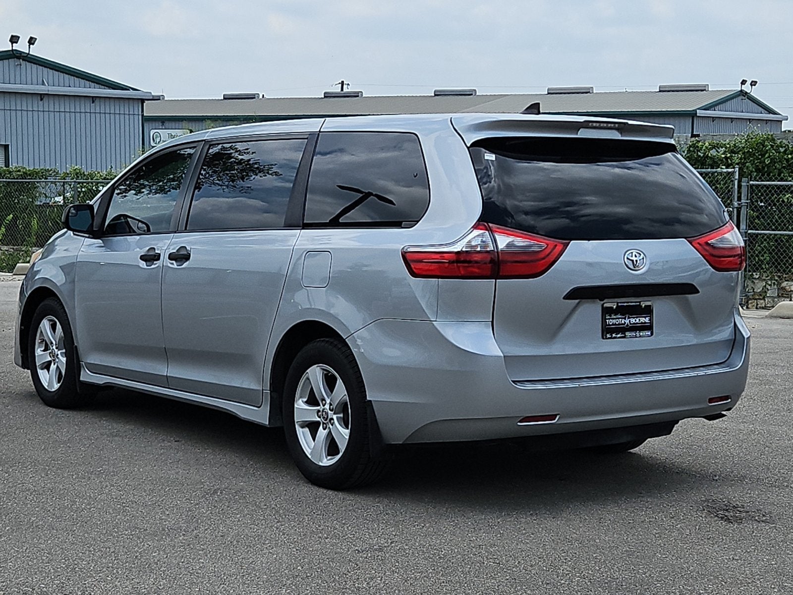 2020 Toyota Sienna L 7 Passenger