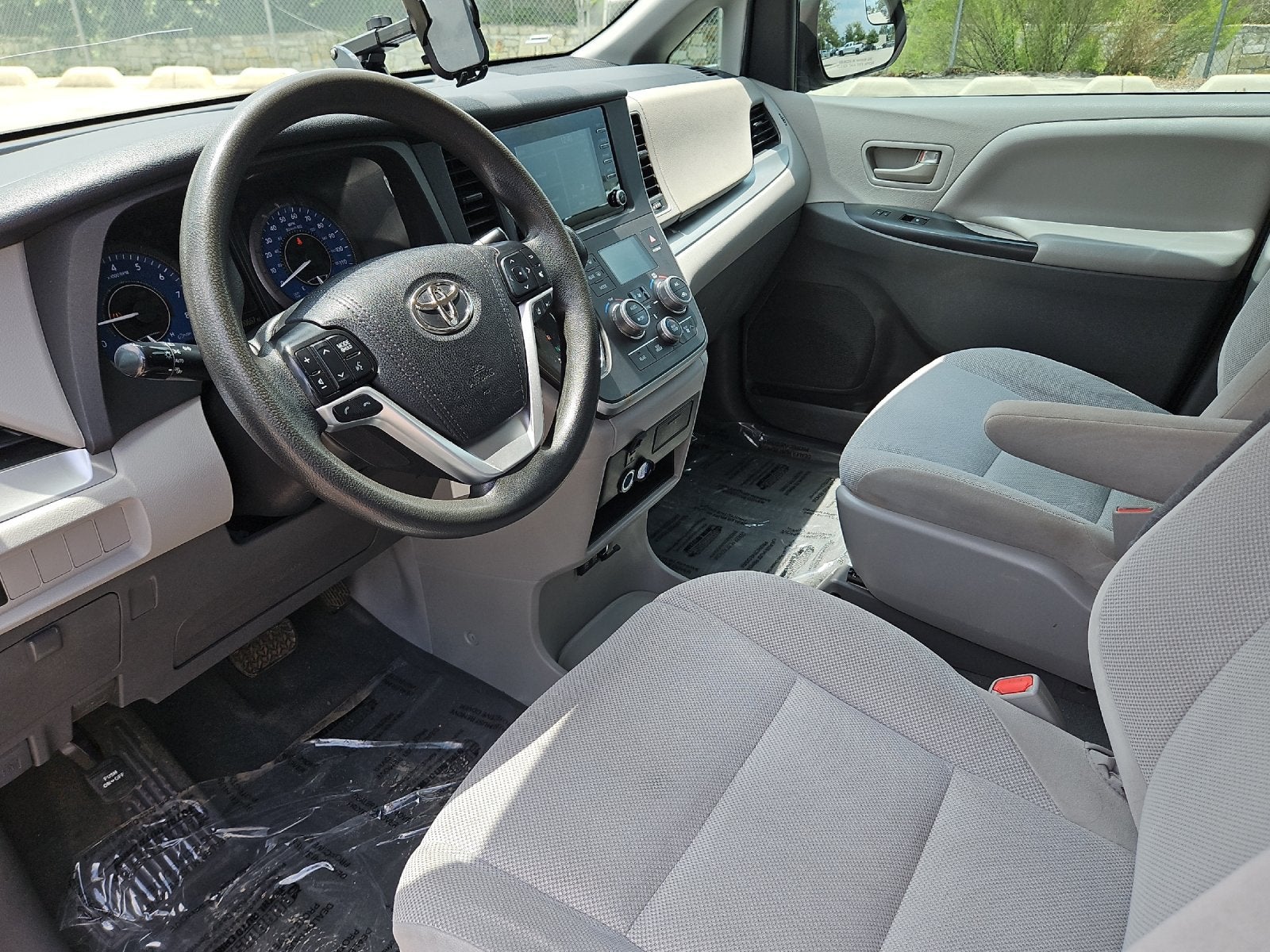 2020 Toyota Sienna L 7 Passenger