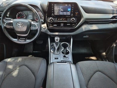2022 Toyota Highlander LE