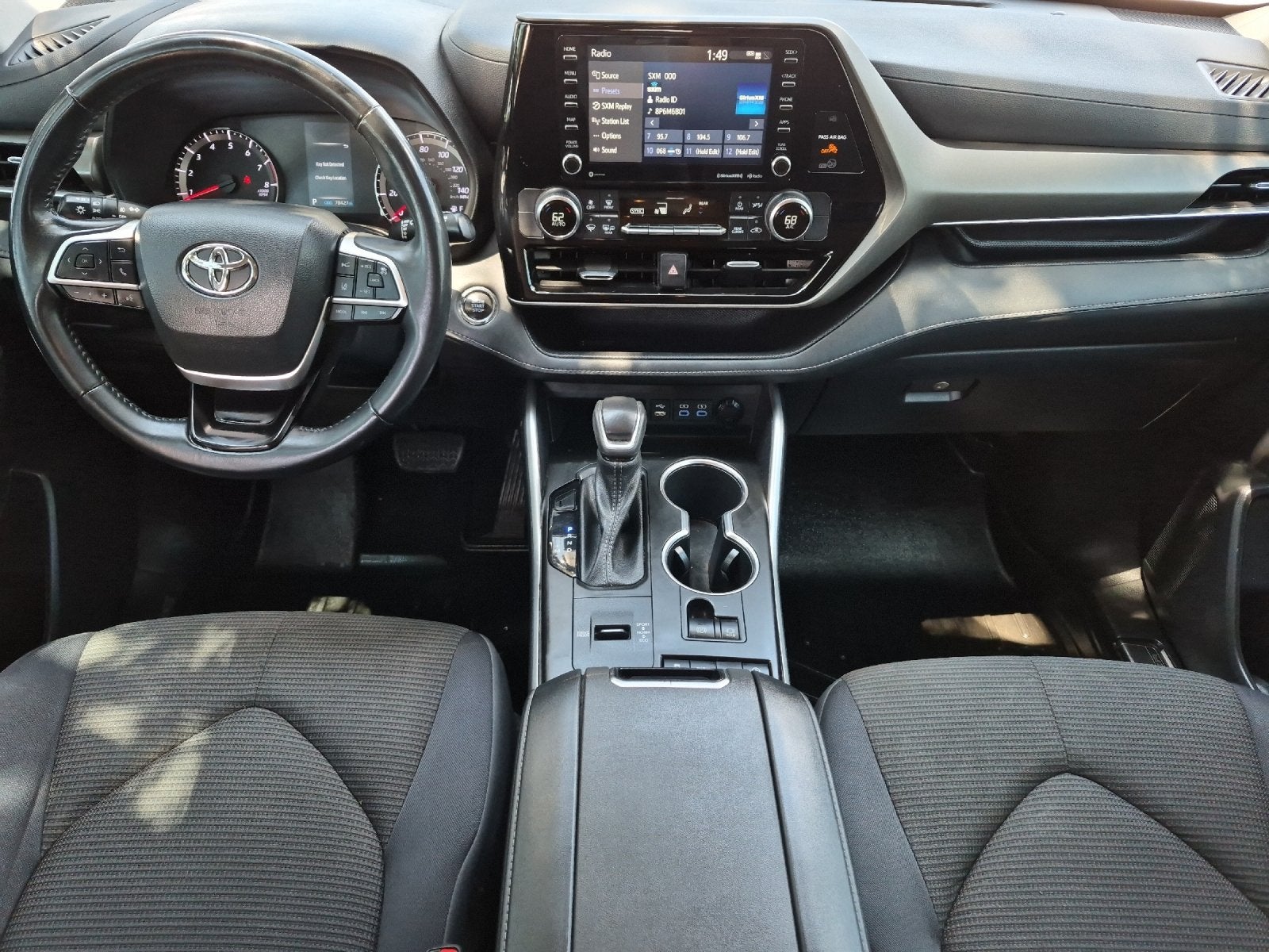 2022 Toyota Highlander LE