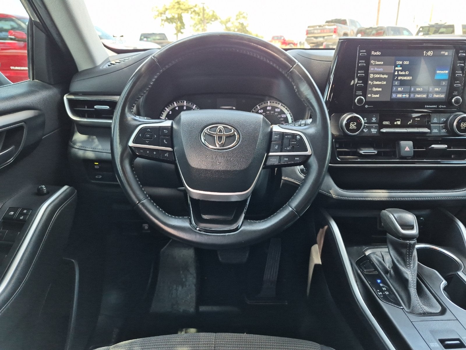 2022 Toyota Highlander LE