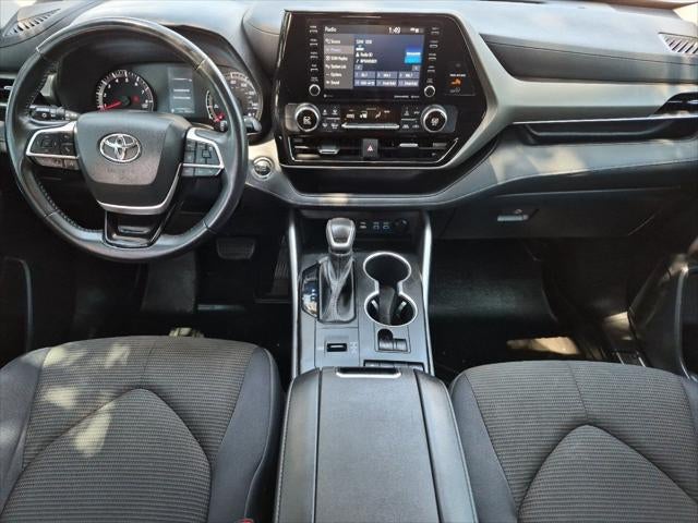 2022 Toyota Highlander LE