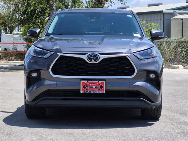 2022 Toyota Highlander LE
