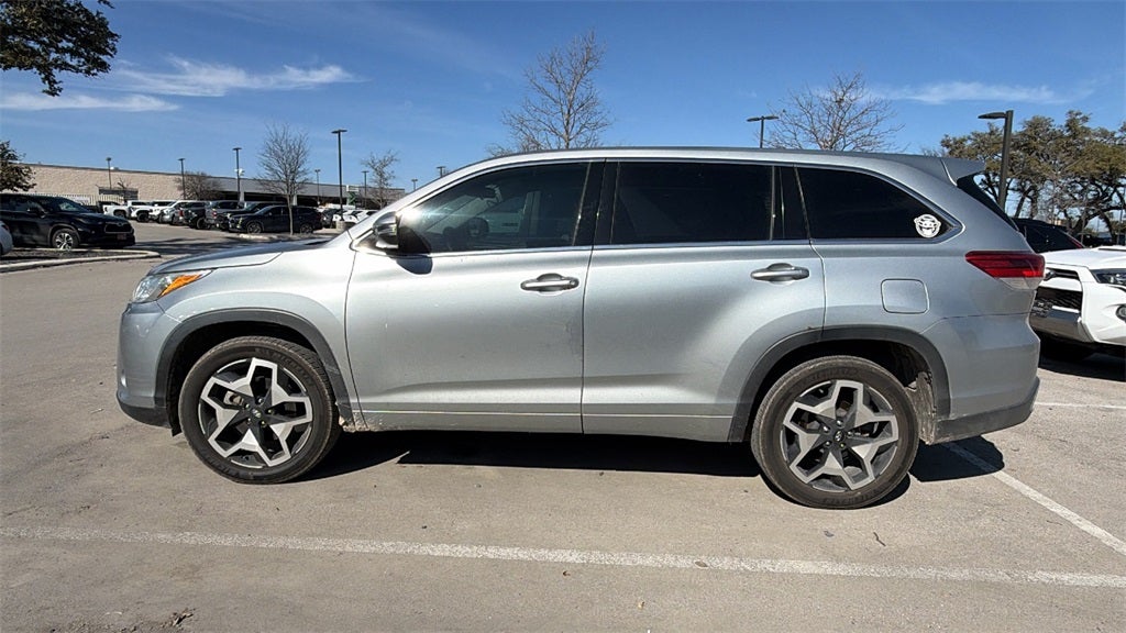 2018 Toyota Highlander LE