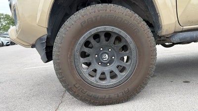 2017 Toyota Tacoma TRD Sport