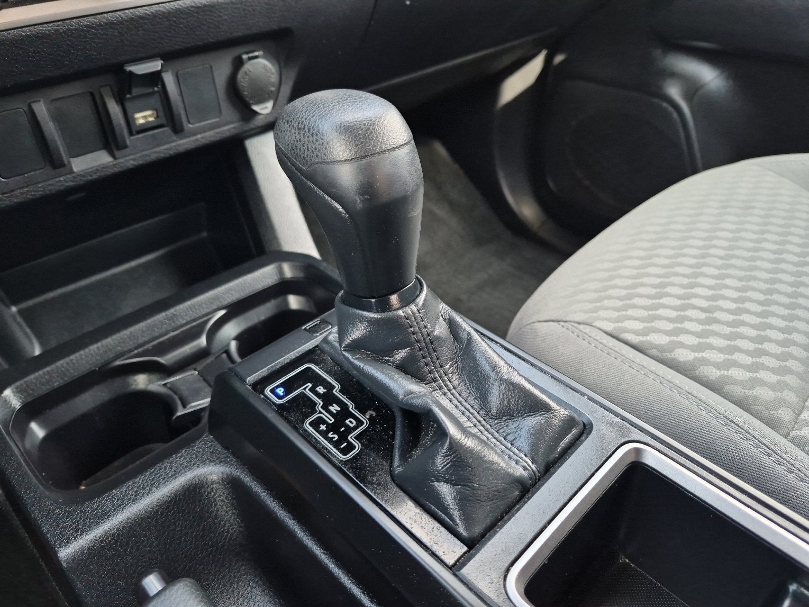 2021 Toyota Tacoma SR V6