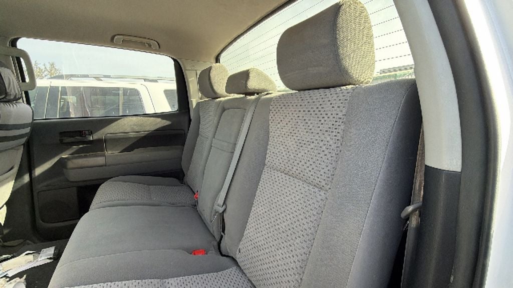 2013 Toyota Tundra Grade 5.7L V8