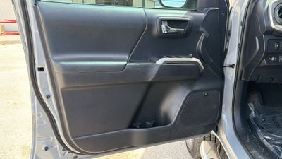 2020 Toyota Tacoma Limited V6