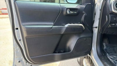 2020 Toyota Tacoma Limited V6