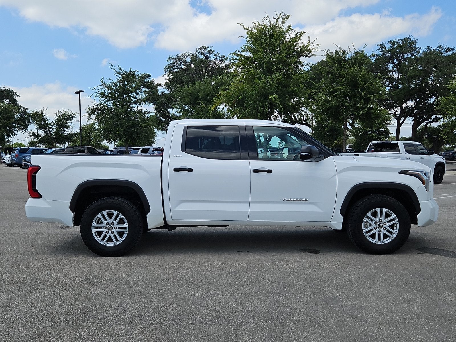2023 Toyota Tundra SR5