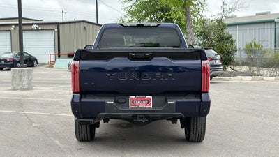 2023 Toyota Tundra Hybrid Platinum