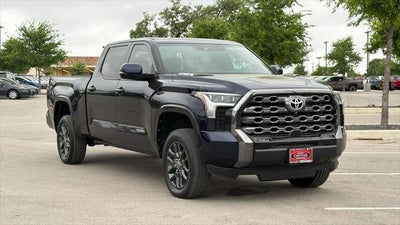 2023 Toyota Tundra Hybrid Platinum