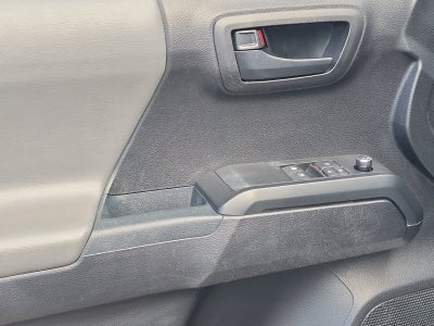 2017 Toyota Tacoma SR