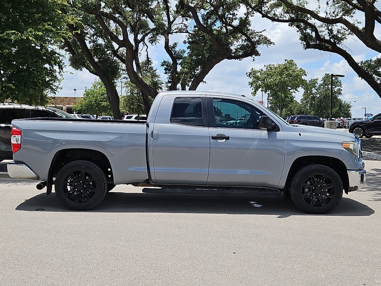2019 Toyota Tundra SR5