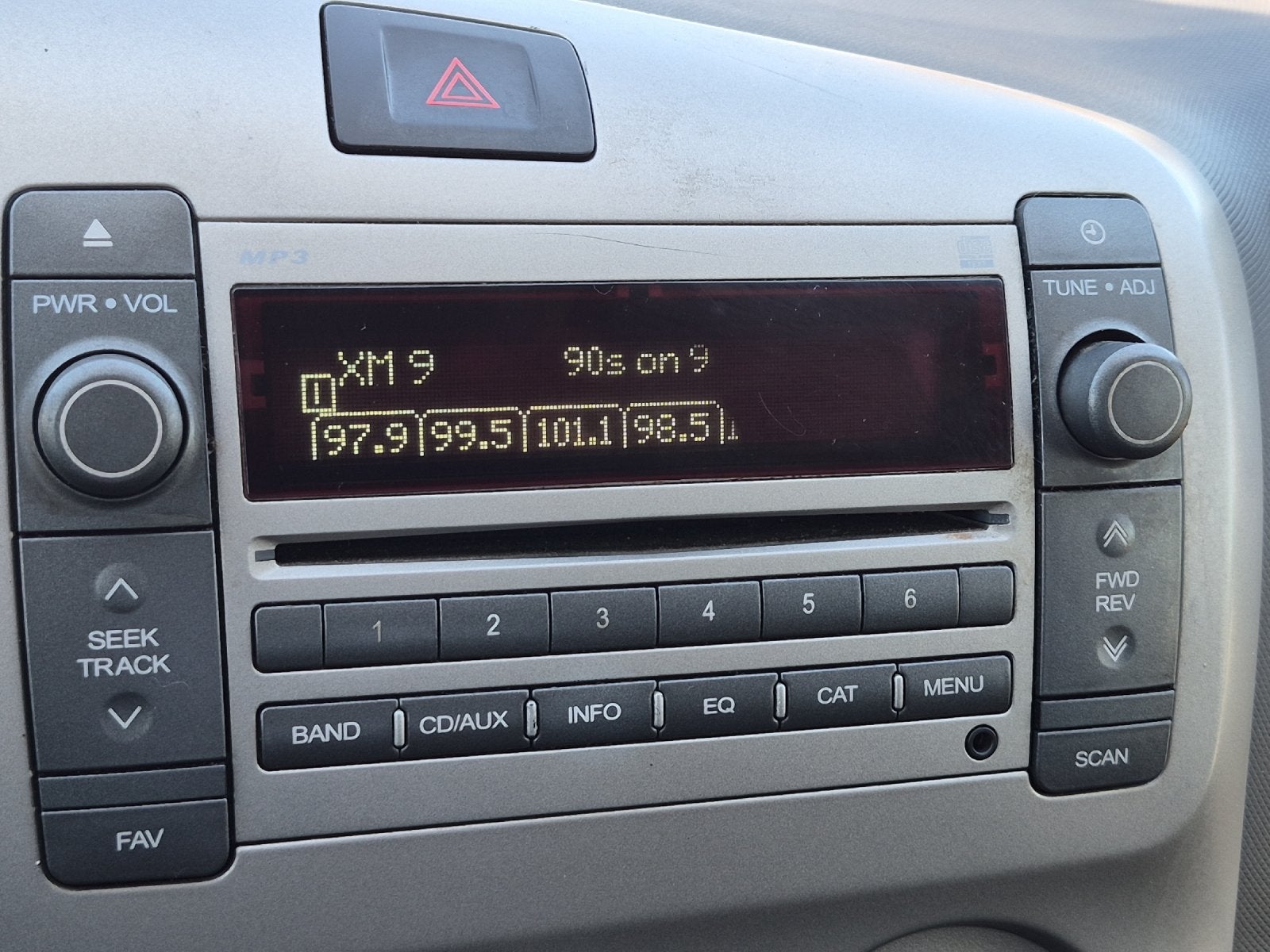 2009 Pontiac Vibe Base