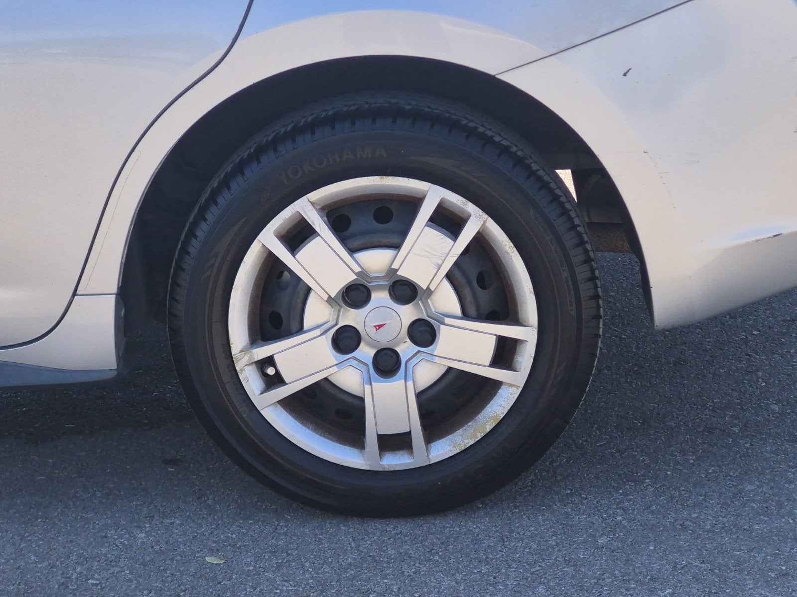 2009 Pontiac Vibe Base