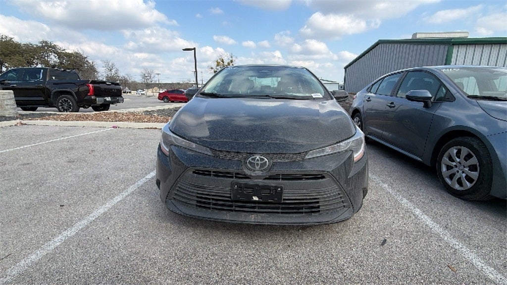 Used 2025 Toyota Corolla LE with VIN 5YFB4MDE6SP303657 for sale in Northfield, Minnesota