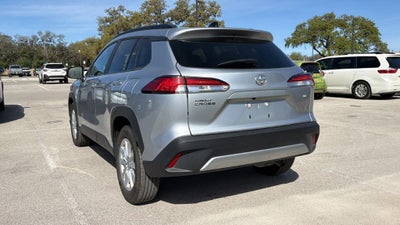 2025 Toyota Corolla Cross LE