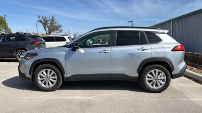 2025 Toyota Corolla Cross LE