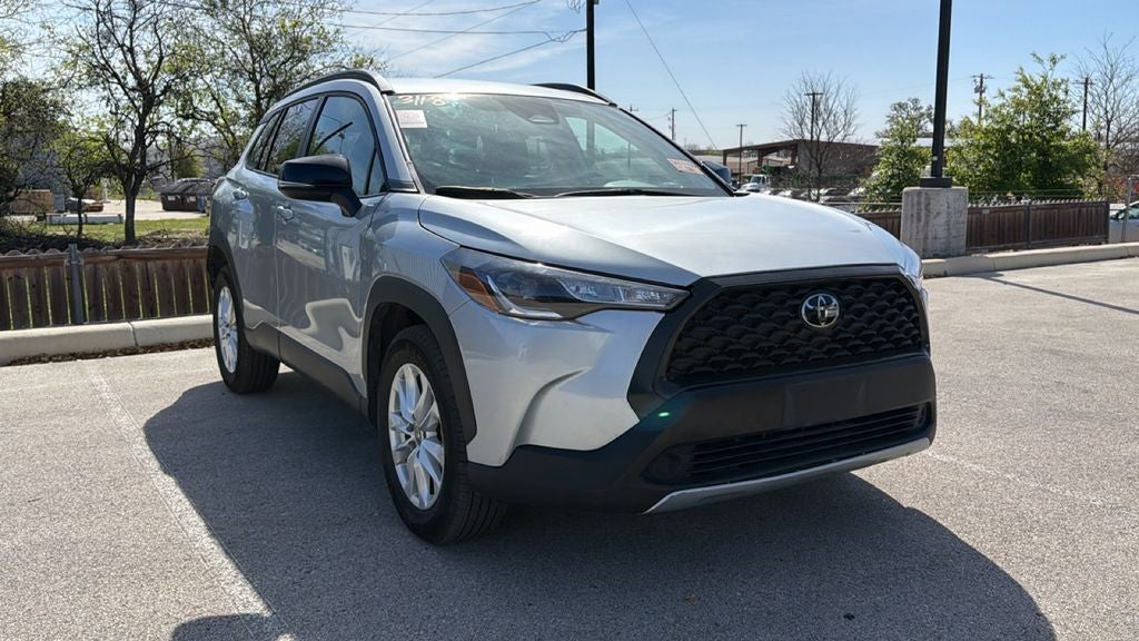 2025 Toyota Corolla Cross LE