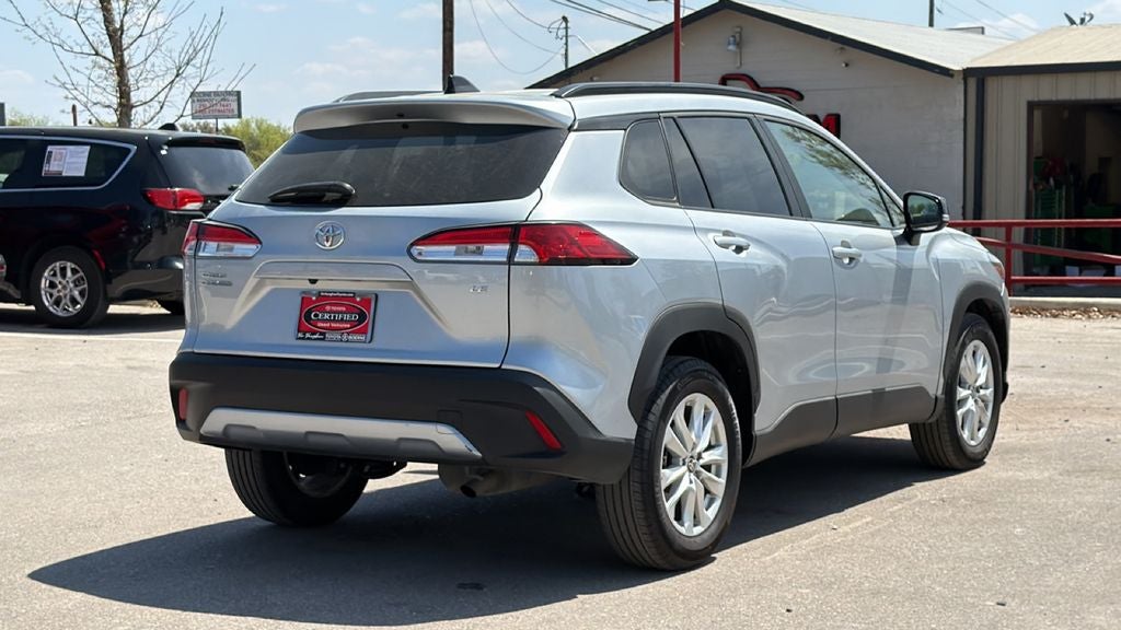 2025 Toyota Corolla Cross LE